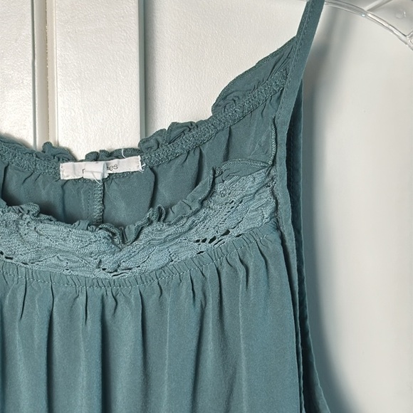 Maurices lace‎ peplum tank top - Picture 3 of 11
